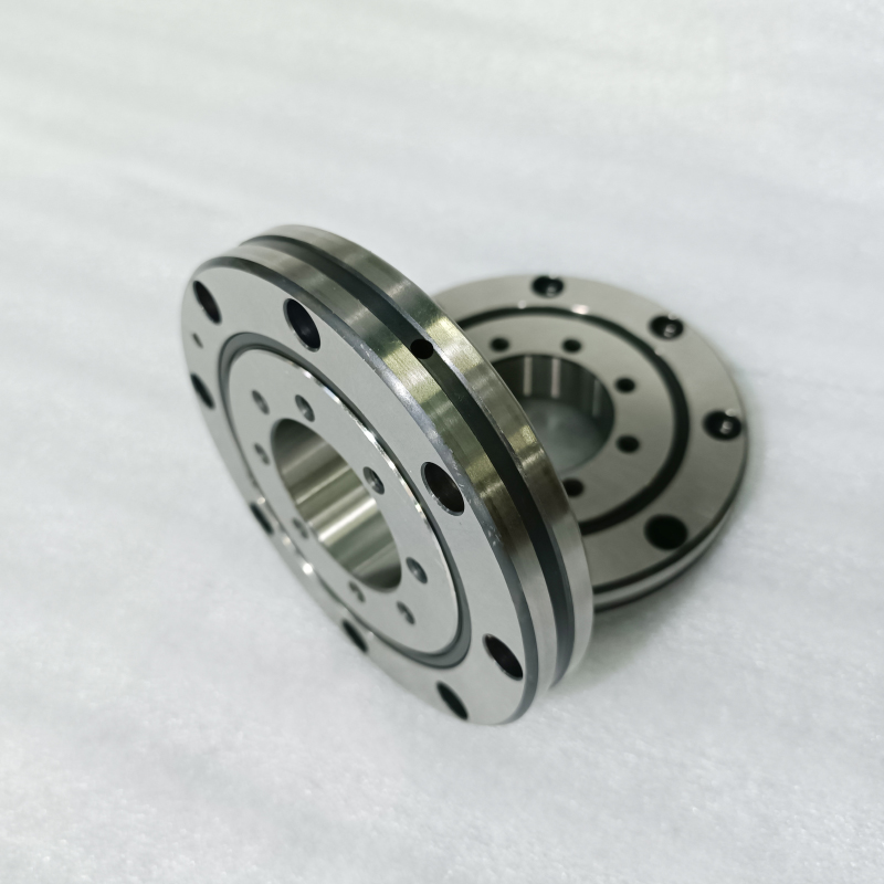 交叉滾子軸承用在工業(yè)機(jī)器人上的好處有哪些？