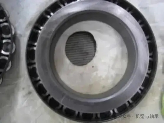 軸承驗收印記之發(fā)灰/發(fā)暗，疑是“二手軸承” 